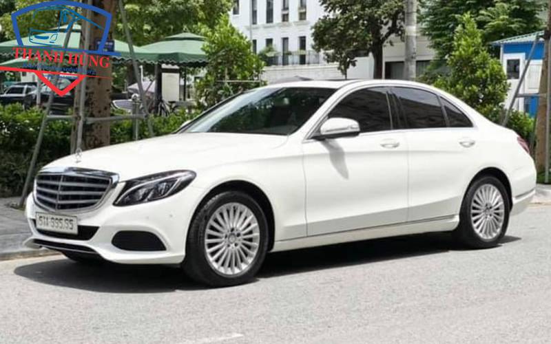 Thuê xe 4 chỗ ngồi là những dịch vụ luôn có thể đáp ứng được mọi đòi hỏi của khách hàng khó tính nhất hiện nay.